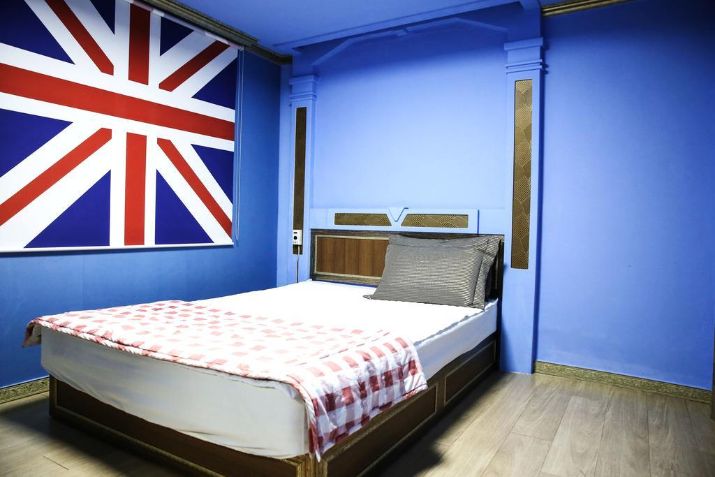 Moiri Guesthouse Йосу Екстериор снимка
