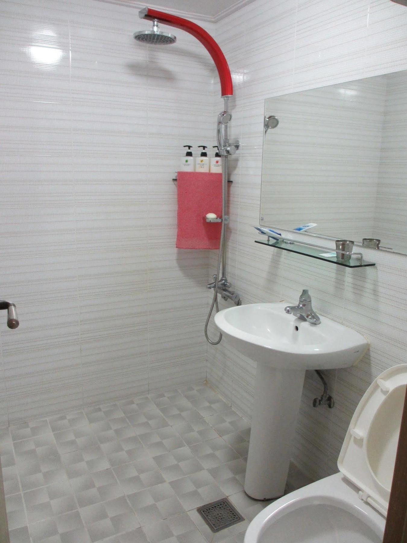 Moiri Guesthouse Йосу Екстериор снимка
