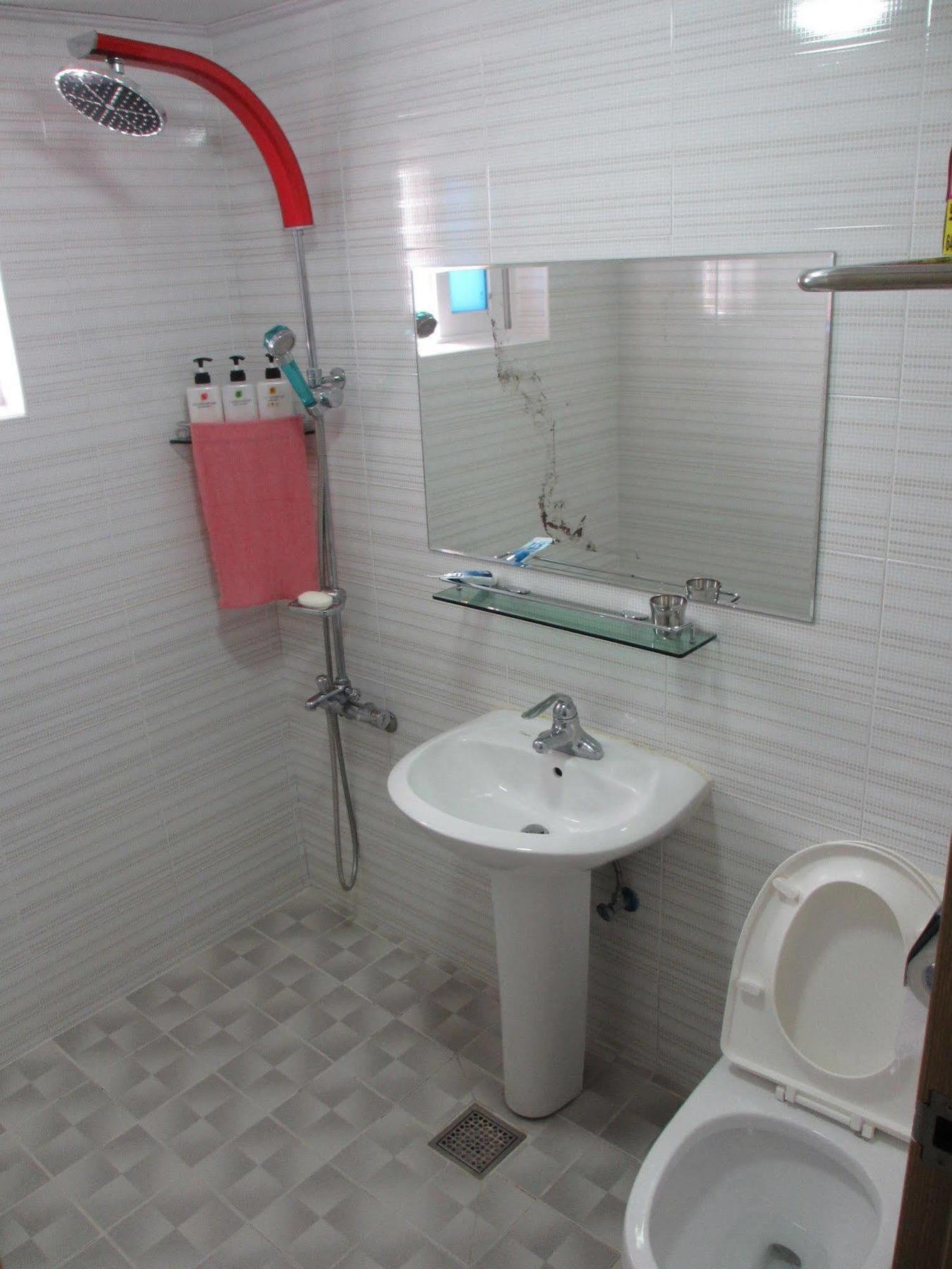 Moiri Guesthouse Йосу Екстериор снимка